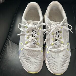 On cloud eclipse. Men’s size 9/ women’s size 10.5